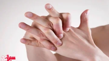 تنميل الأصابع ليس عرضاً عابراً.. 3 أسباب خفية وغير متوقعة وراءه
